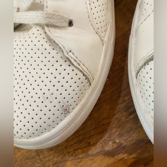 American Eagles Tennis Shoes, Size 9 - Picture 5 of 8